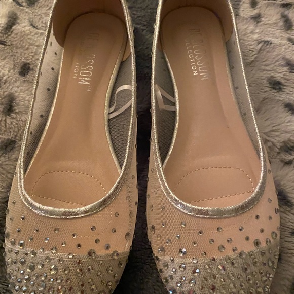 De Blossom Collection Shoes - De Blossom Collection Women's Sparkling Silver and Beige Flats